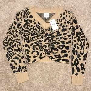 🆕 J.O.A. Sweater